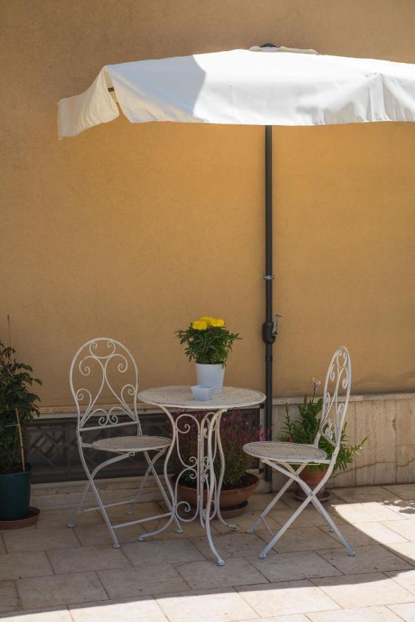 Di Fiore In Fiore Lt Conversano Eksteriør bilde